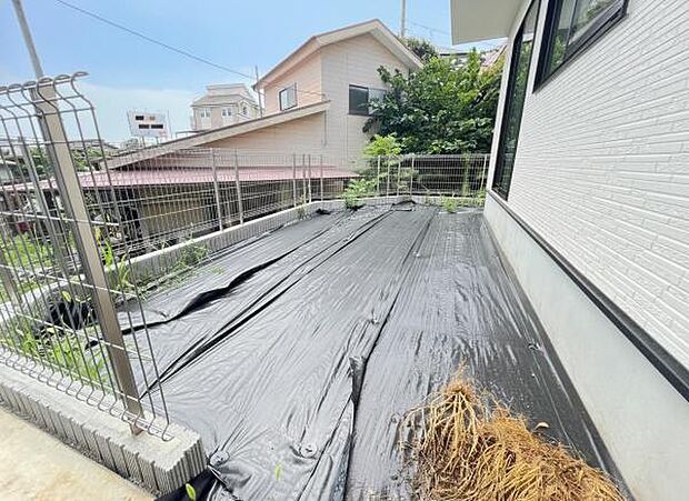お庭スペースは、ガーデニングやお子様との外遊びなど多彩な用途でお楽しみいただけます。