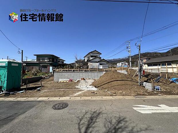 セカンドカーにも便利な駐車2台可能です。