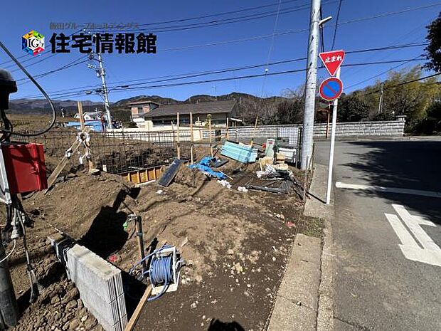 セカンドカーにも便利な駐車2台可能です。