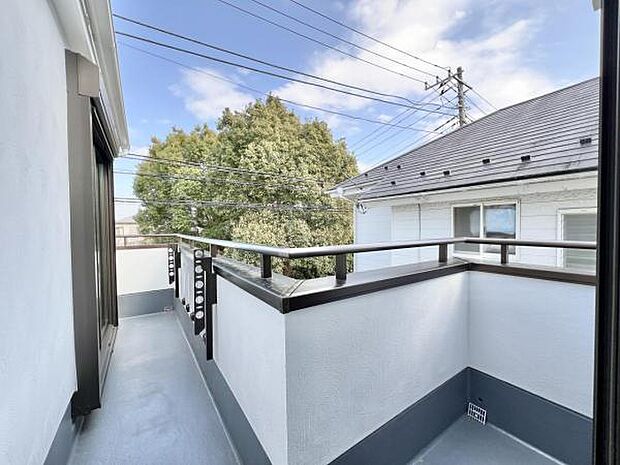 お洗濯ものを気持ち良く太陽の光で干せるのが嬉しいですね。