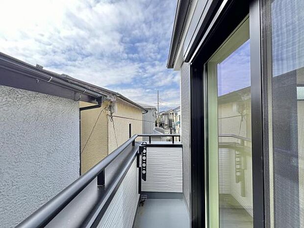 お洗濯ものを気持ち良く太陽の光で干せるのが嬉しいですね。