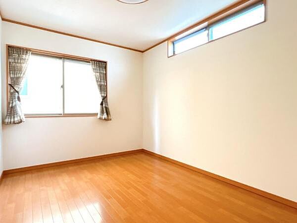 子供部屋や趣味の部屋など用途に合わせてお使いいただけます。