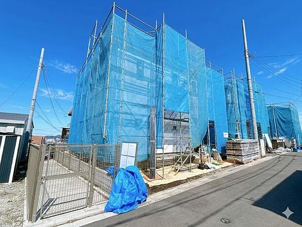 もう少しで完成いたします。ご家族揃って建物と街並みをご覧いただけます。