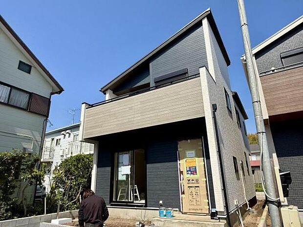 間もなく完成いたします。・ご家族揃って建物と街並みをご覧いただけます。