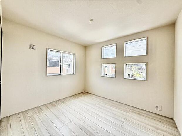 子供部屋や趣味の部屋など用途に合わせてお使いいただけます。