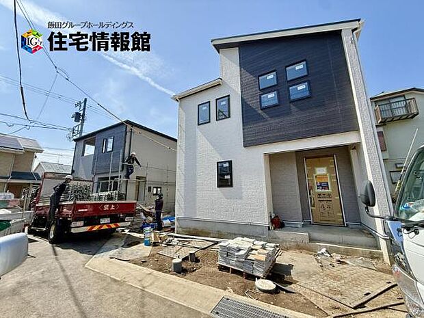 建物外観にアクセントが生まれ、重厚な外観を創り出しています。 