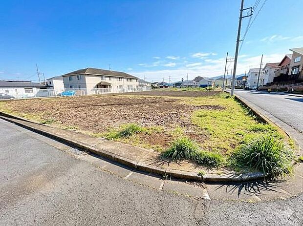 1階にはファミリークロークがあります、朝の支度がスムーズに、リビングも散らかりませんね。