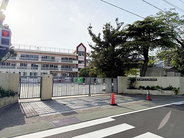 大磯町立大磯小学校まで約720m（徒歩9分）