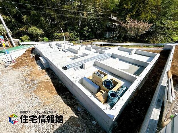 セカンドカーにも便利な駐車2台可能です。