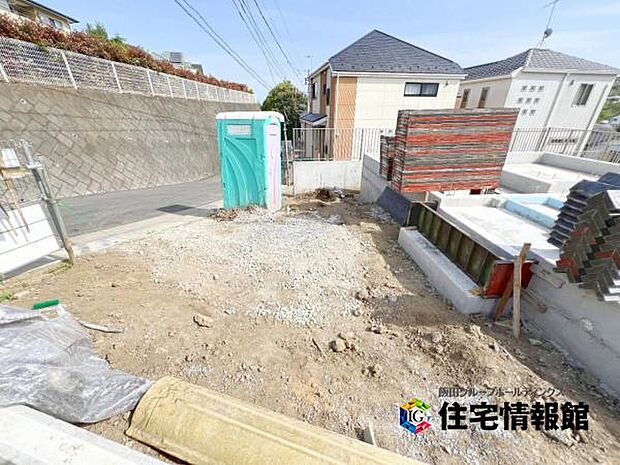 セカンドカーにも便利な駐車2台可能です。