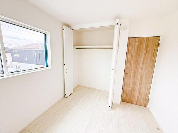 子供部屋にもちょうど良い大きさのお部屋です。