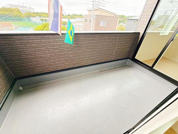 お洗濯ものを気持ち良く太陽の光で干せるのが嬉しいですね。