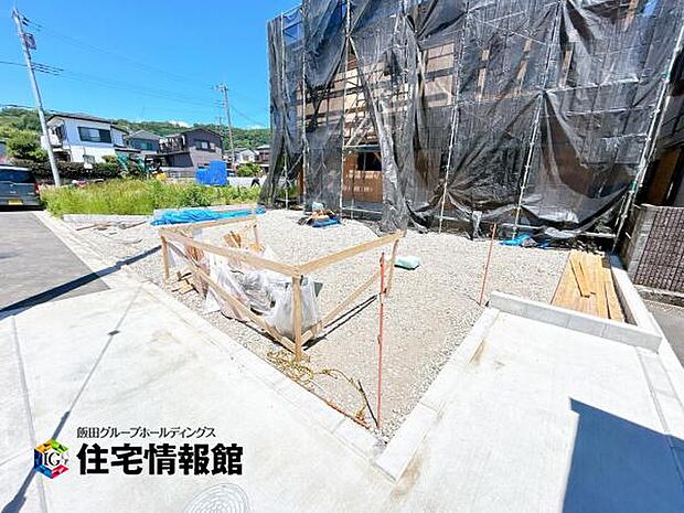 3台駐車可能なので、ご家族で複数台所有する際や来客時に役立ちます。