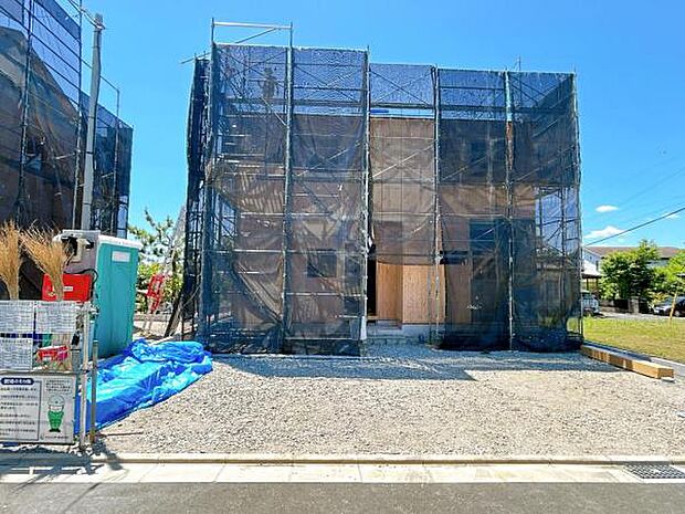 一生懸命建築中です。完成が楽しみですね。