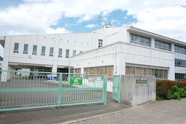 大磯町立国府小学校まで約1190m(徒歩15分)