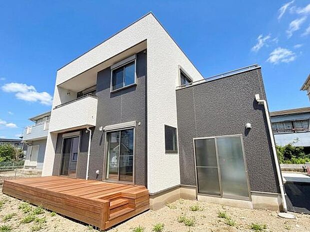 間取はファミリーにもおすすめ4LDKの新築戸建です。