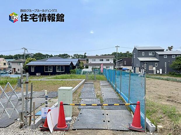 セカンドカーにも便利な駐車2台可能です。