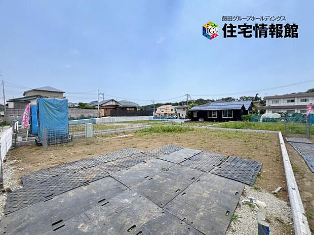 セカンドカーにも便利な駐車2台可能です。