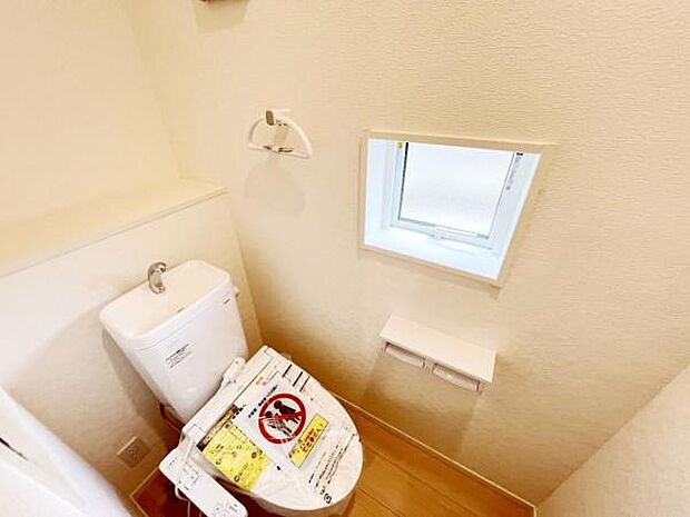 ほっと安らげるトイレ空間です。