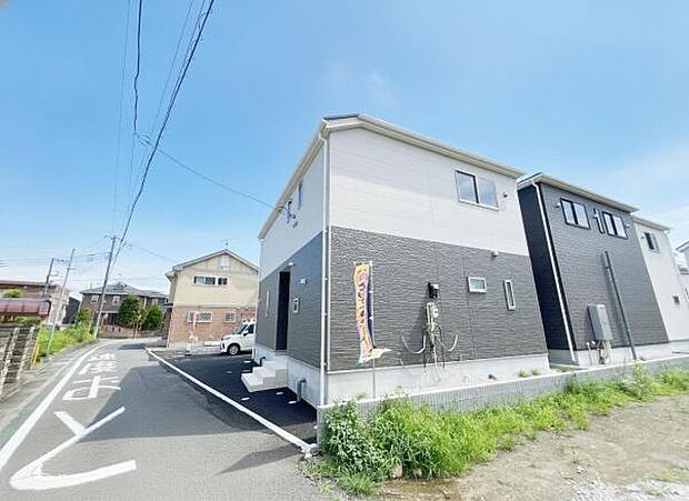 お庭スペースは、ガーデニングやお子様との外遊びなど多彩な用途でお楽しみいただけます。