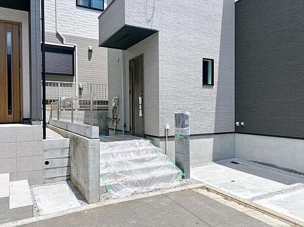 いつも気持ちよくご家族を迎えられる玄関です。
