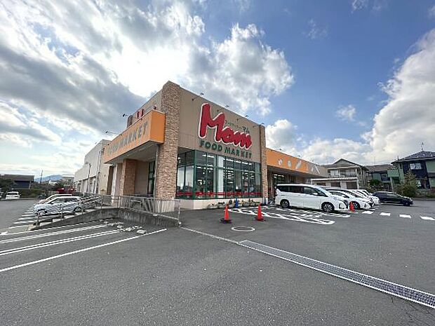 フードマーケットマム 堀川店まで約398m（徒歩5分）