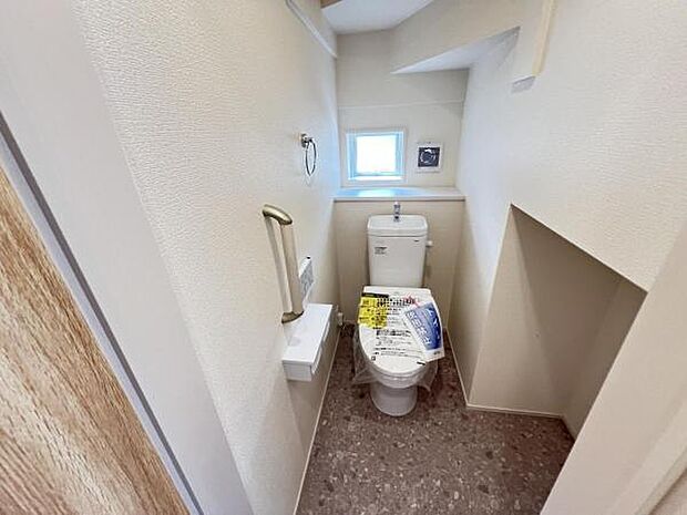 ほっと安らげるトイレ空間です。
