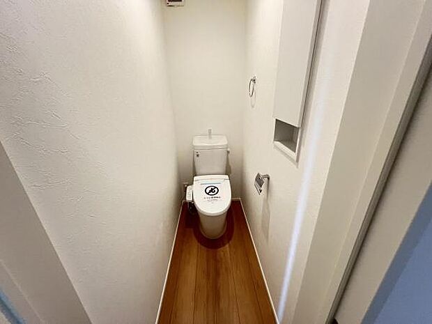 ほっと安らげるトイレ空間です。