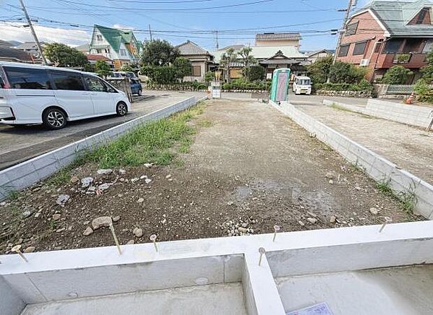 駐車場ももちろん完備しておりますのでお車所有の方にも心強いです。