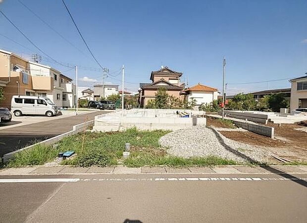 駐車場ももちろん完備しておりますのでお車所有の方にも心強いです。