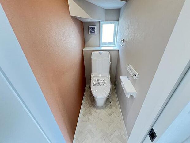 ほっと安らげるトイレ空間です。