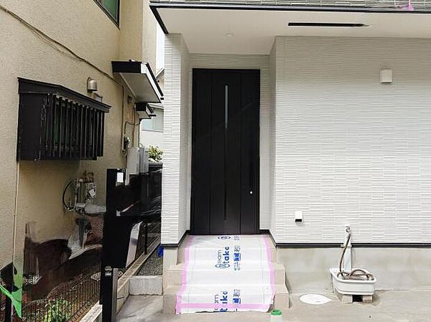 いつも気持ちよくご家族を迎えられる玄関です。