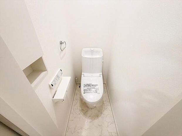 ほっと安らげるトイレ空間です。