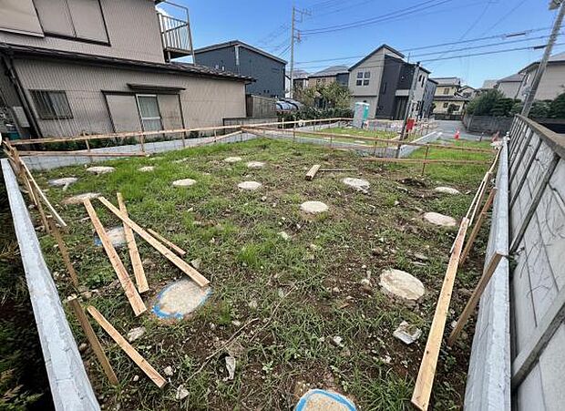 お庭スペースは、ガーデニングやお子様との外遊びなど多彩な用途でお楽しみいただけます。