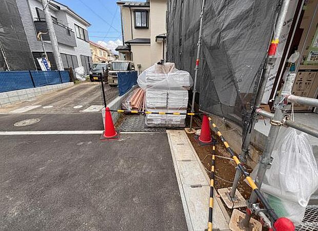 駐車場ももちろん完備しておりますのでお車所有の方にも心強いです。
