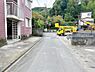 外観：前面道路を含めた現地写真です。ぜひ周辺環境も併せてご覧ください。