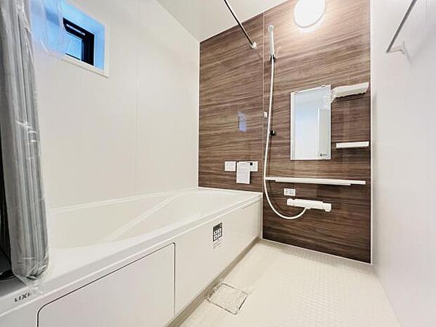 お風呂でほっとひといき。1日の疲れを癒しましょう。