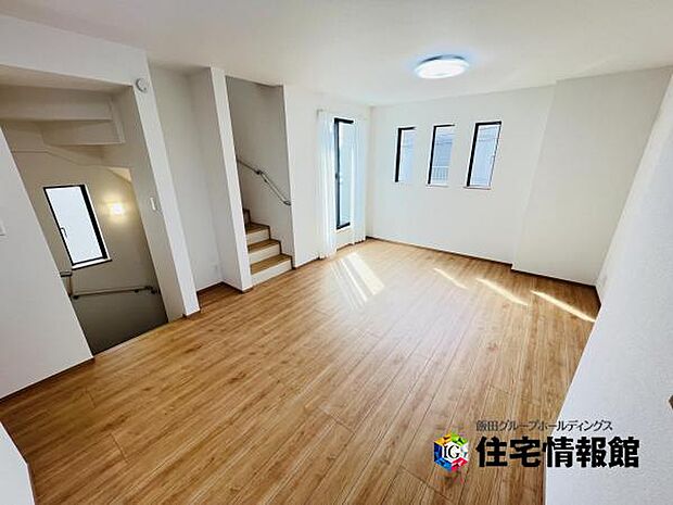 リビングダイニングになります。ご家族そろっての素敵な空間になりそうですね。