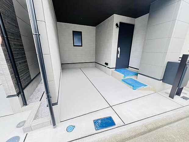 駐車場ももちろん完備しておりますのでお車所有の方にも心強いです。