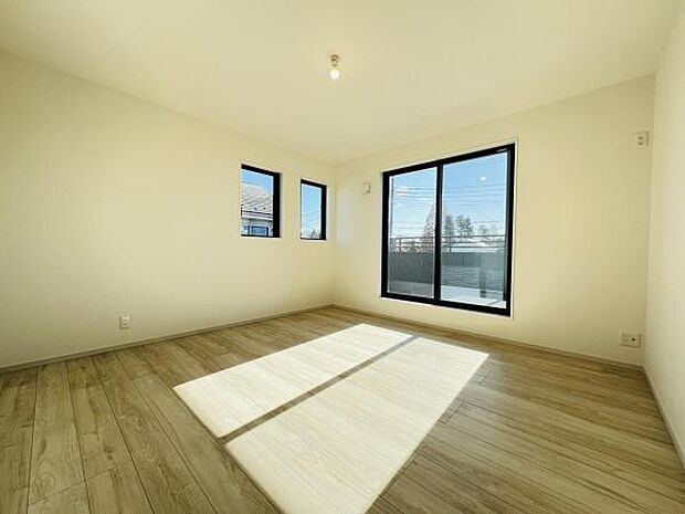 洋室8.0帖?