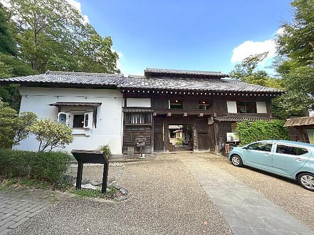 長屋門公園まで約2370m(徒歩30分)
