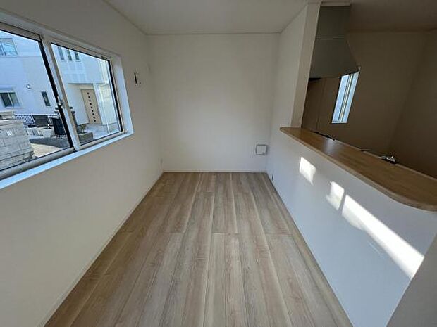 ご家族の温かい時間を演出するダイニングスペースです。