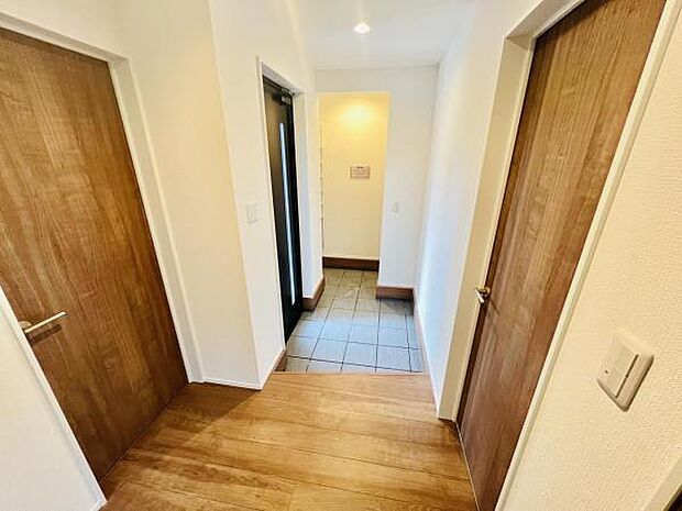 いつも気持ちよくご家族を迎えられる玄関です。