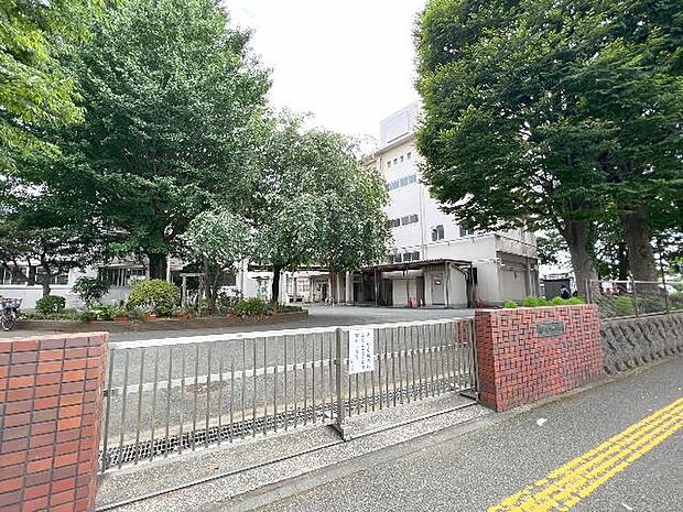 横浜市立瀬谷中学校まで約2350m（徒歩30分）
