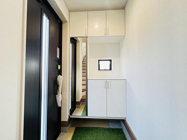 いつも気持ちよくご家族を迎えられる玄関です。