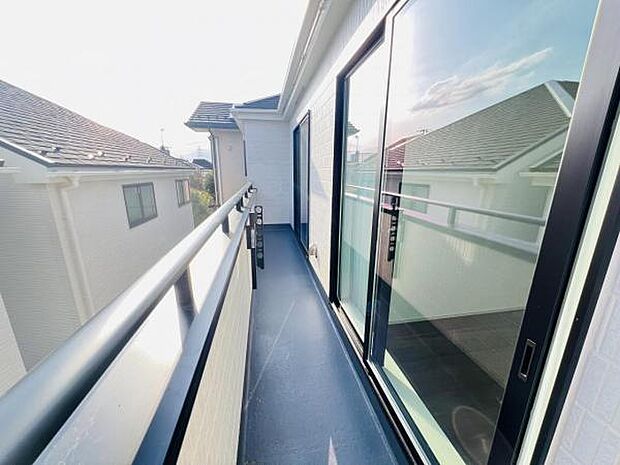 お洗濯ものを気持ち良く太陽の光で干せるのが嬉しいですね。