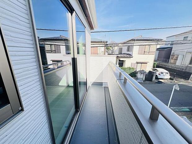 お洗濯ものを気持ち良く太陽の光で干せるのが嬉しいですね。