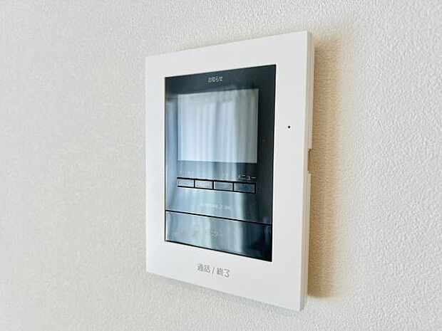 訪問者を確認できるTVモニター付きインターフォンです。