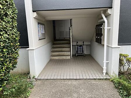 エントランスです。皆様やお客様をお出迎え致します。
