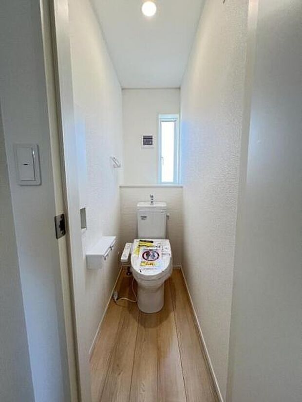 トイレは各階にございます